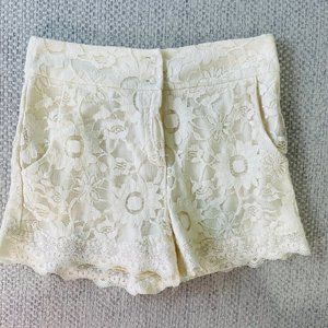 Ivory lace shorts Monteau